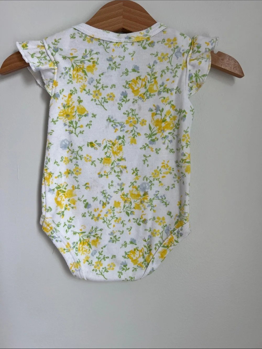 Laura Ashley | White and Yellow Floral Baby Onesie Bodysuit Size 3-6 Months